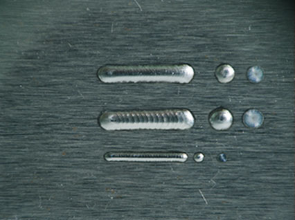 <a href='http://m.hkgdk.cc/product/3.htm' class='text_a'>模具激光焊機</a>修復鏡面模具效果